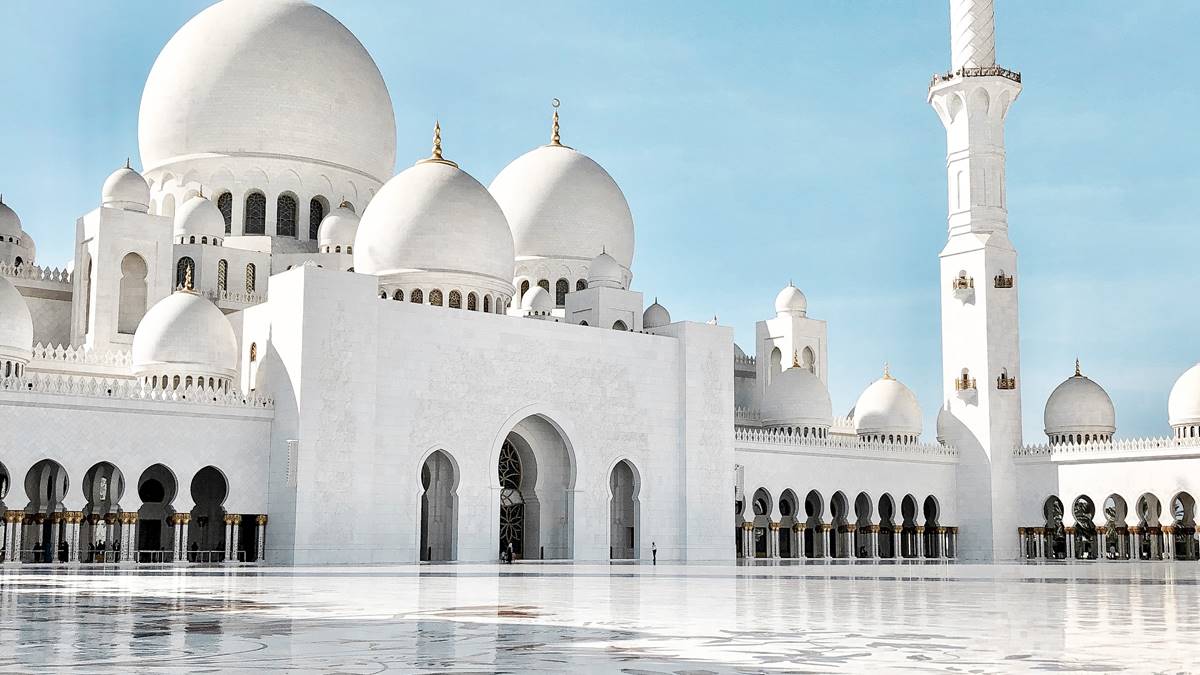  "Masdar City's Revolutionary Net-Zero Energy Mosque: A Symbol of Environmental Triumph and Cultural Richness 🌿💫 | Breaking Ground with Sustainable Elegance and Global Impact! 😊🌍,2023