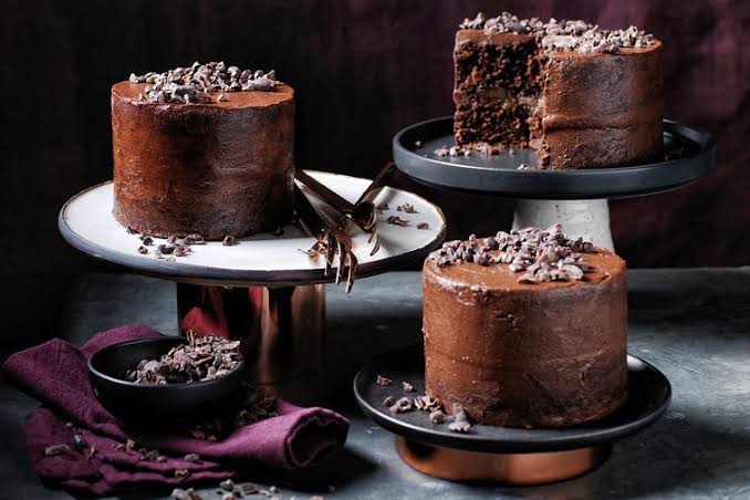 "Indulge in a Symphony of Sweet Temptations: Heavenly Chocolate Cake Recipes 🍫✨ Master the Art of Decadence and Delight with Irresistible Creations, From Flourless Fudge Bliss to Mint-Chip Euphoria! 😋🍰,2023 